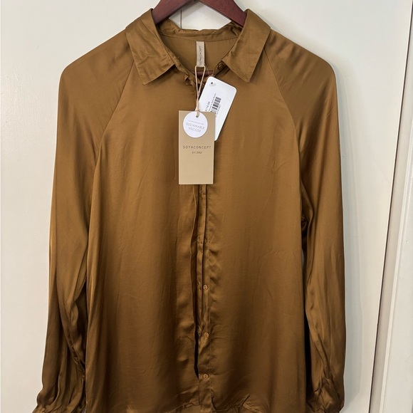 Elegant Soya Concept Gold Women's Blouse - Picture 2 of 5